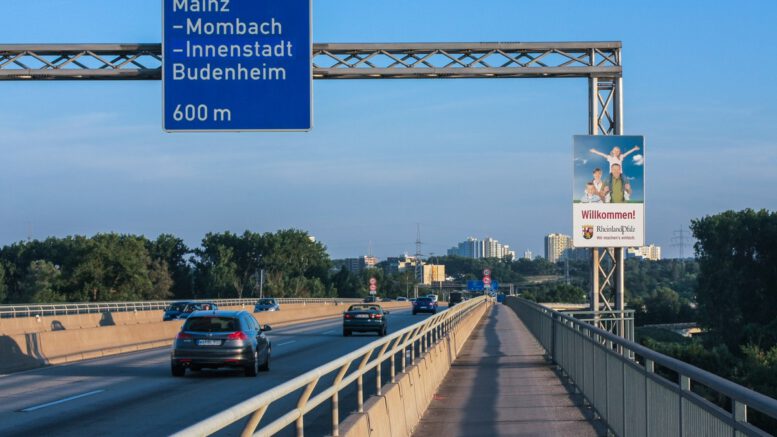 Landrat und Oberbürgermeister verlangen schnelle Teilöffnung der Abfahrt Mainz Mombach