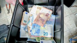 Wiesbaden beschlagnahmt illegale Glücksspielautomaten und prüft Steuerverfahren