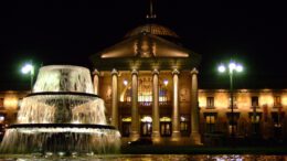 Wiesbaden setzt auf Drohnenshow und verschärfte Kontrollen rund um das Bowling Green zu Silvester Wiesbaden setzt auf Drohnenshow und verschärfte Kontrollen rund um das Bowling Green zu Silvester